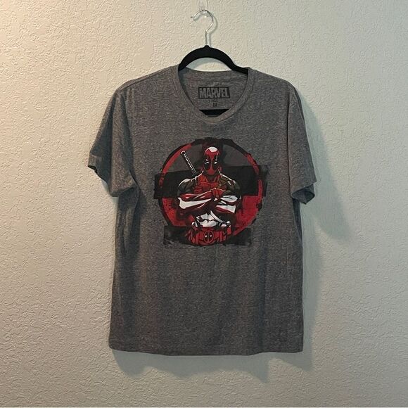 Marvel Deadpool Tee Shirt Top Size M - Picture 1 of 3